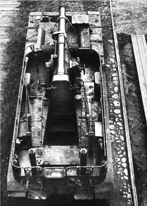 Иллюстрация к книге — Советский тяжелый танк Т-35. "Сталинский монстр" [i_190.jpg]