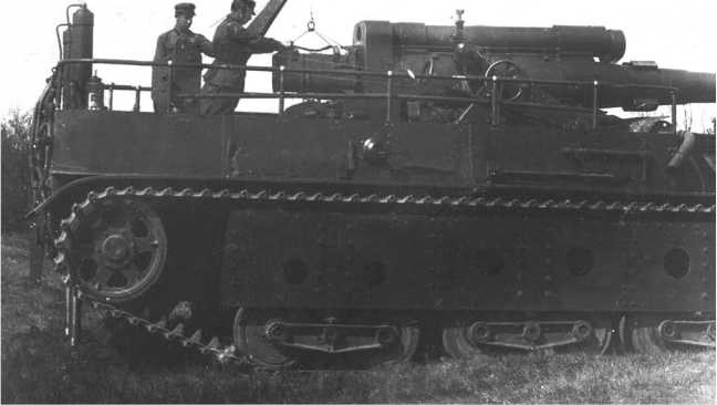 Иллюстрация к книге — Советский тяжелый танк Т-35. "Сталинский монстр" [i_195.jpg]