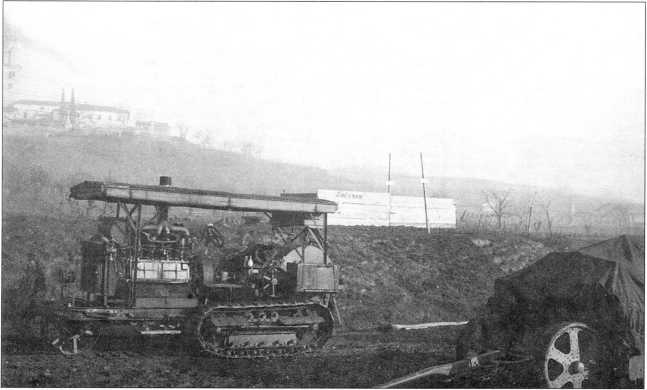 Иллюстрация к книге — Артиллерийский тягач "Коминтерн". На службе у бога войны [i_004.jpg]