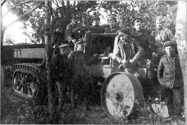 Иллюстрация к книге — Артиллерийский тягач "Коминтерн". На службе у бога войны [i_007.jpg]