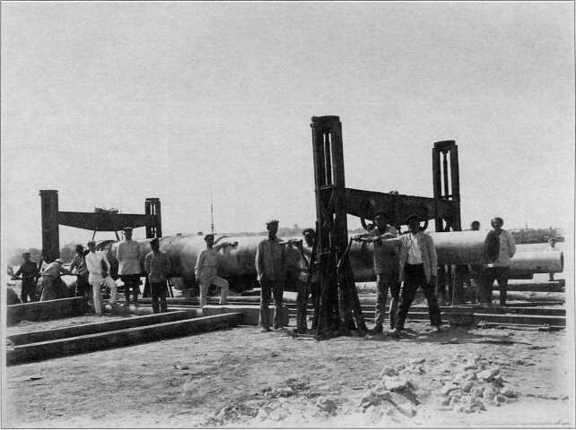 Иллюстрация к книге — Артиллерийский тягач "Коминтерн". На службе у бога войны [i_017.jpg]