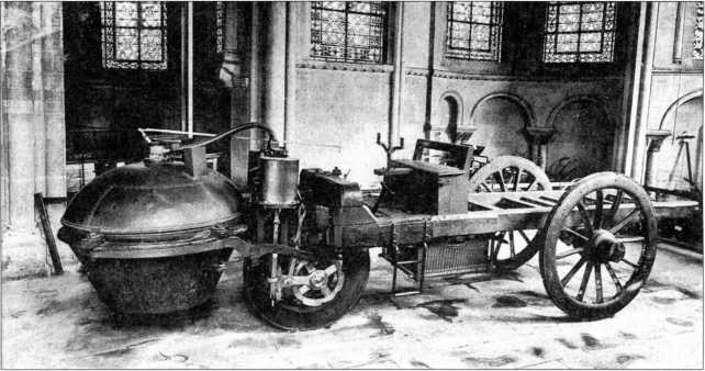 Иллюстрация к книге — Артиллерийский тягач "Коминтерн". На службе у бога войны [i_019.jpg]