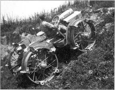 Иллюстрация к книге — Артиллерийский тягач "Коминтерн". На службе у бога войны [i_035.jpg]