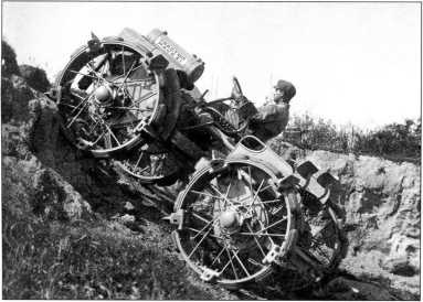 Иллюстрация к книге — Артиллерийский тягач "Коминтерн". На службе у бога войны [i_036.jpg]