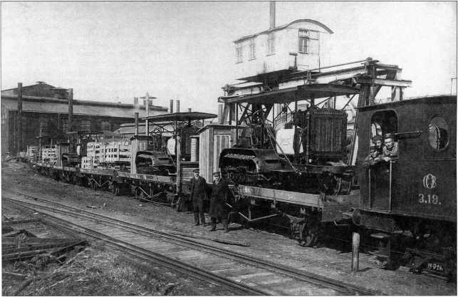 Иллюстрация к книге — Артиллерийский тягач "Коминтерн". На службе у бога войны [i_054.jpg]