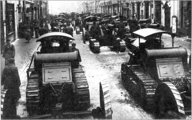 Иллюстрация к книге — Артиллерийский тягач "Коминтерн". На службе у бога войны [i_075.jpg]