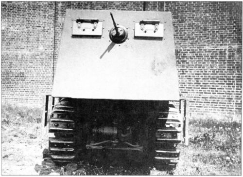 Иллюстрация к книге — Артиллерийский тягач "Коминтерн". На службе у бога войны [i_079.jpg]