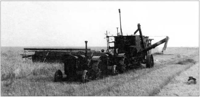 Иллюстрация к книге — Артиллерийский тягач "Коминтерн". На службе у бога войны [i_087.jpg]