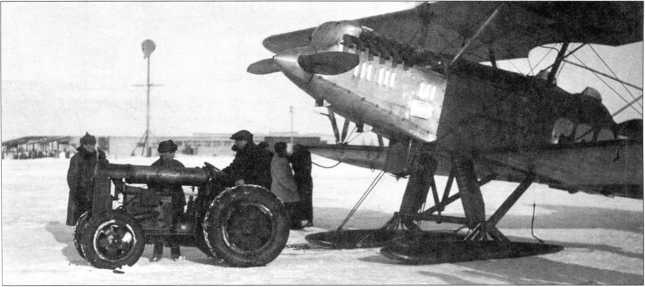 Иллюстрация к книге — Артиллерийский тягач "Коминтерн". На службе у бога войны [i_091.jpg]