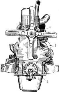 Иллюстрация к книге — Артиллерийский тягач "Коминтерн". На службе у бога войны [i_129.jpg]