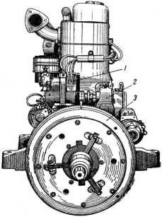 Иллюстрация к книге — Артиллерийский тягач "Коминтерн". На службе у бога войны [i_131.jpg]