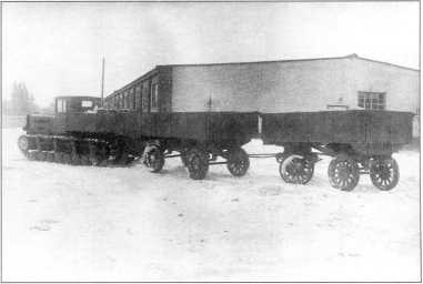 Иллюстрация к книге — Артиллерийский тягач "Коминтерн". На службе у бога войны [i_163.jpg]