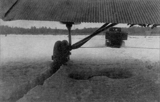 Иллюстрация к книге — Артиллерийский тягач "Коминтерн". На службе у бога войны [i_168.jpg]