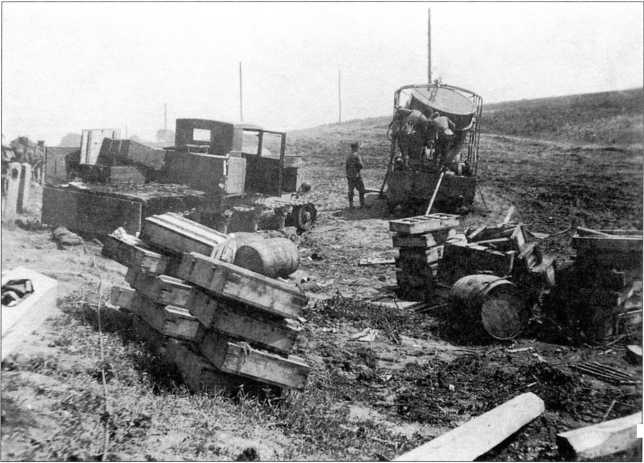 Иллюстрация к книге — Артиллерийский тягач "Коминтерн". На службе у бога войны [i_174.jpg]