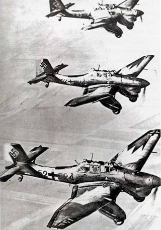 Иллюстрация к книге — Юнкерс Ju-87 1936-1945 [pic_12.jpg]