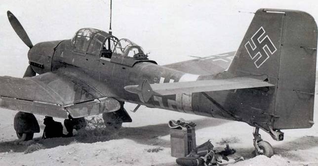 Иллюстрация к книге — Юнкерс Ju-87 1936-1945 [pic_134.jpg]