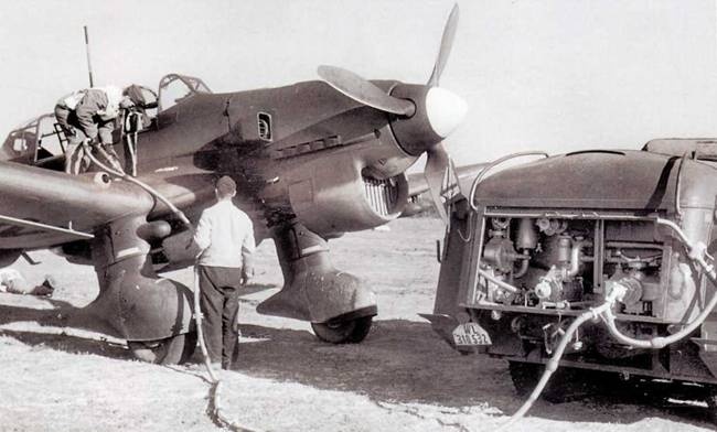 Иллюстрация к книге — Юнкерс Ju-87 1936-1945 [pic_39.jpg]