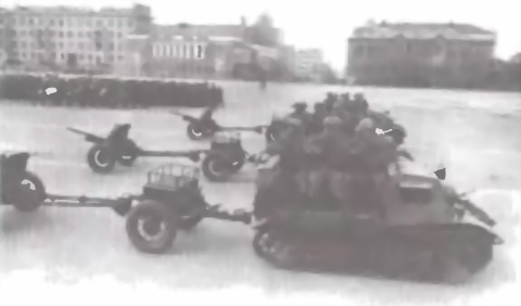 Иллюстрация к книге — Механизированные корпуса РККА в бою: История автобронетанковых войск Красной Армии в 1940-1941 годах [i_211.jpg]