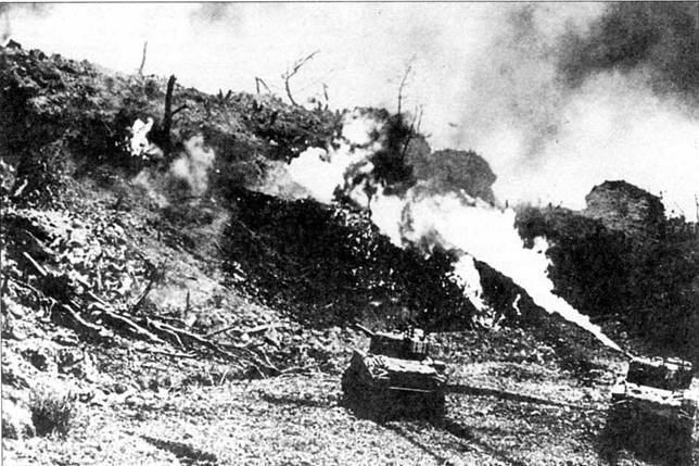 Иллюстрация к книге — Танк «Шерман» [pic_61.jpg]