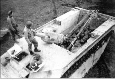 Иллюстрация к книге — Десантные амфибии Второй Мировой [i_104.jpg]