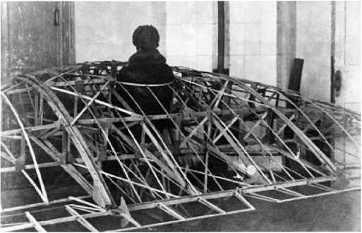 Иллюстрация к книге — Экспериментальные самолёты России. 1912-1941 гг. [i_053.jpg]