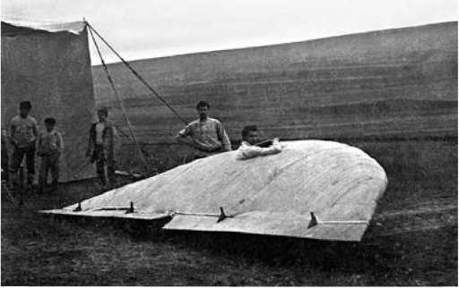 Иллюстрация к книге — Экспериментальные самолёты России. 1912-1941 гг. [i_055.jpg]