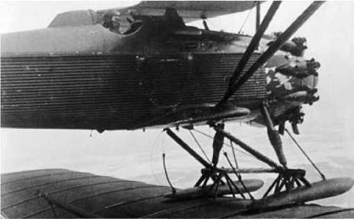 Иллюстрация к книге — Экспериментальные самолёты России. 1912-1941 гг. [i_109.jpg]