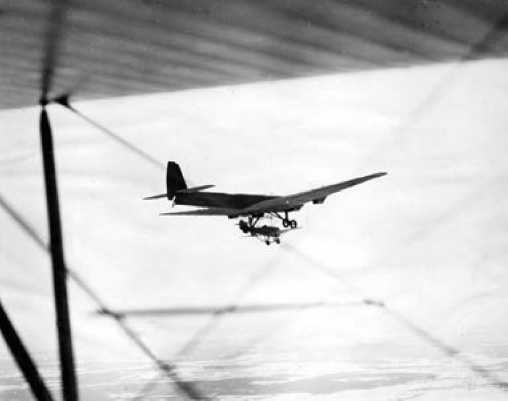 Иллюстрация к книге — Экспериментальные самолёты России. 1912-1941 гг. [i_129.jpg]