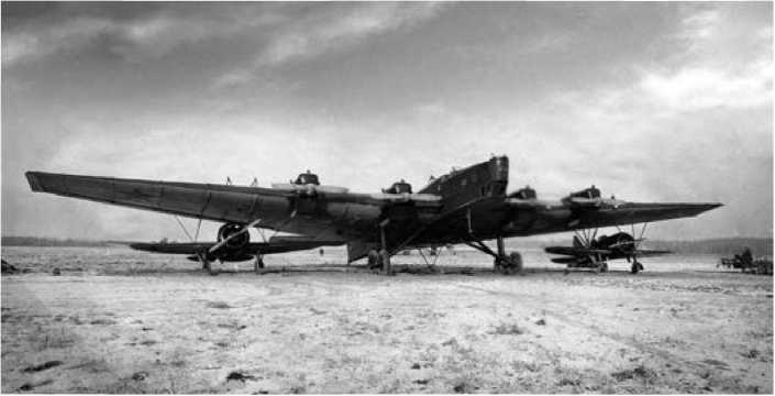 Иллюстрация к книге — Экспериментальные самолёты России. 1912-1941 гг. [i_130.jpg]