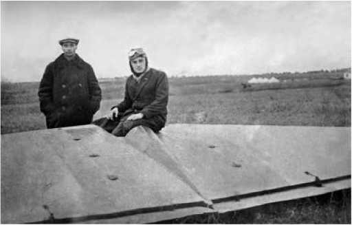 Иллюстрация к книге — Экспериментальные самолёты России. 1912-1941 гг. [i_299.jpg]