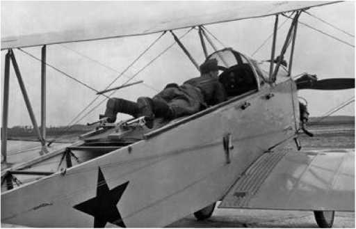 Иллюстрация к книге — Экспериментальные самолёты России. 1912-1941 гг. [i_330.jpg]