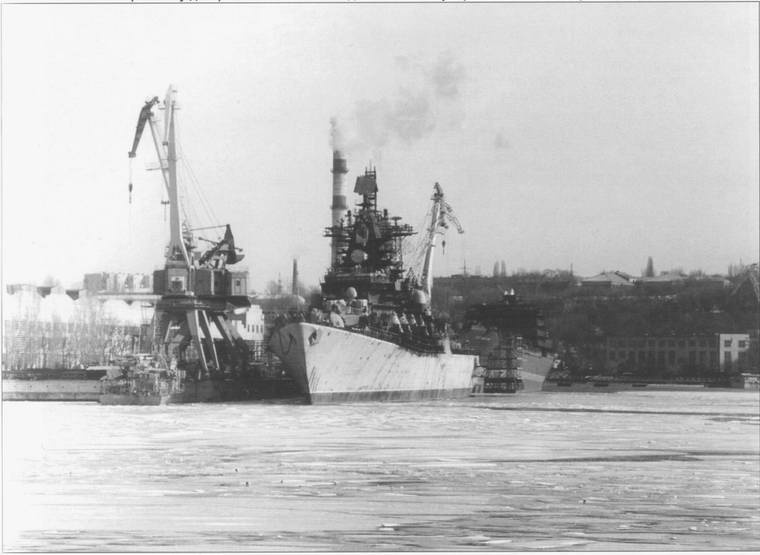 Иллюстрация к книге — Советский ракетный крейсер. Зигзаги эволюции [i_060.jpg]