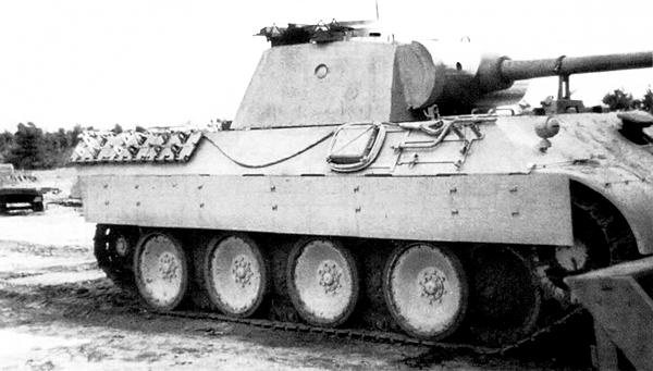 Иллюстрация к книге — Тяжёлый танк «Пантера». Первая полная энциклопедия [i_032.jpg]