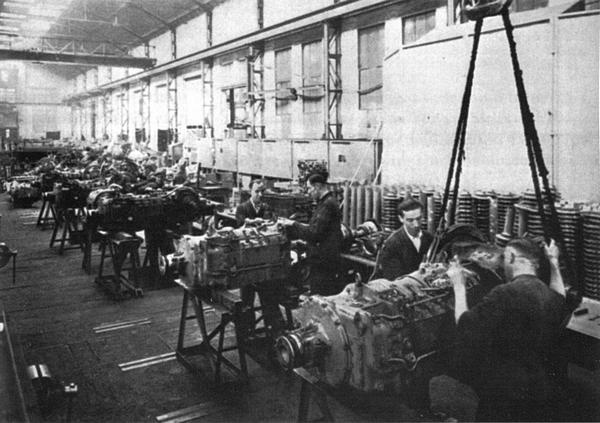 Иллюстрация к книге — Тяжёлый танк «Пантера». Первая полная энциклопедия [i_105.jpg]