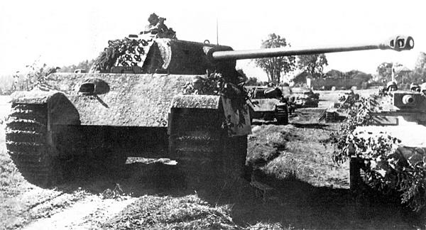 Иллюстрация к книге — Тяжёлый танк «Пантера». Первая полная энциклопедия [i_107.jpg]