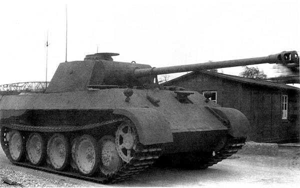 Иллюстрация к книге — Тяжёлый танк «Пантера». Первая полная энциклопедия [i_152.jpg]