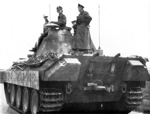 Иллюстрация к книге — Тяжёлый танк «Пантера». Первая полная энциклопедия [i_154.jpg]