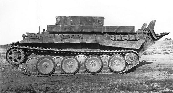 Иллюстрация к книге — Тяжёлый танк «Пантера». Первая полная энциклопедия [i_172.jpg]