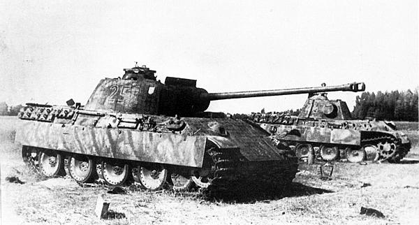 Иллюстрация к книге — Тяжёлый танк «Пантера». Первая полная энциклопедия [i_237.jpg]