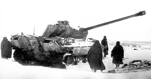 Иллюстрация к книге — Тяжёлый танк «Пантера». Первая полная энциклопедия [i_239.jpg]