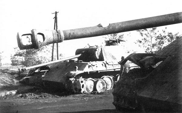 Иллюстрация к книге — Тяжёлый танк «Пантера». Первая полная энциклопедия [i_245.jpg]