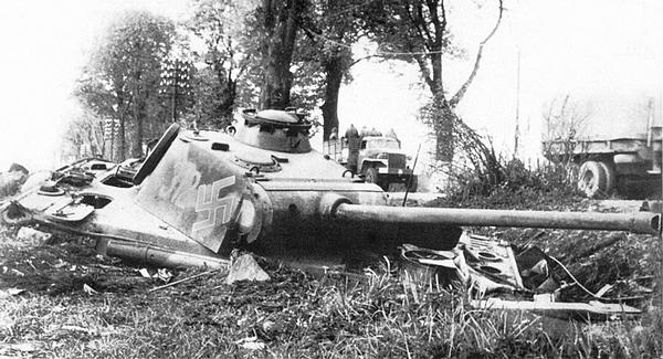 Иллюстрация к книге — Тяжёлый танк «Пантера». Первая полная энциклопедия [i_255.jpg]