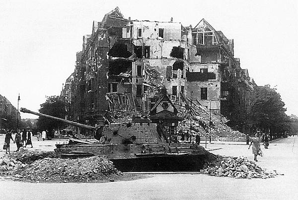 Иллюстрация к книге — Тяжёлый танк «Пантера». Первая полная энциклопедия [i_257.jpg]