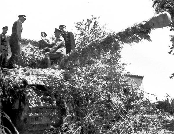 Иллюстрация к книге — Тяжёлый танк «Пантера». Первая полная энциклопедия [i_262.jpg]