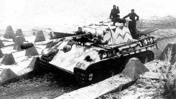 Иллюстрация к книге — Тяжёлый танк «Пантера». Первая полная энциклопедия [i_279.jpg]