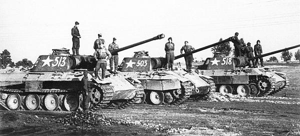 Иллюстрация к книге — Тяжёлый танк «Пантера». Первая полная энциклопедия [i_286.jpg]