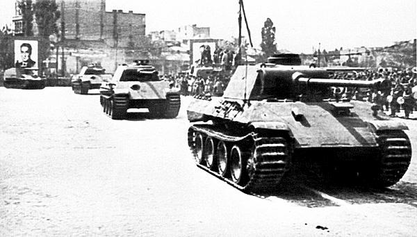 Иллюстрация к книге — Тяжёлый танк «Пантера». Первая полная энциклопедия [i_293.jpg]