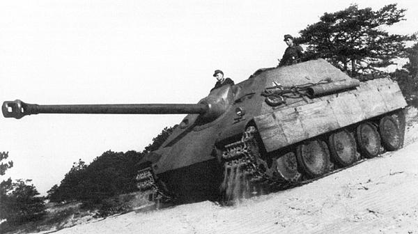 Иллюстрация к книге — Тяжёлый танк «Пантера». Первая полная энциклопедия [i_297.jpg]