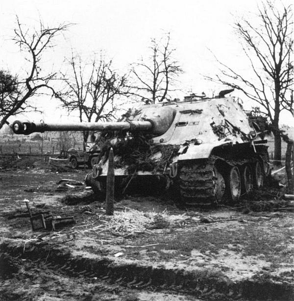 Иллюстрация к книге — Тяжёлый танк «Пантера». Первая полная энциклопедия [i_315.jpg]