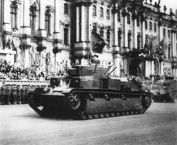 Иллюстрация к книге — Средний танк Т-28. Трёхглавый монстр Сталина [i_020.jpg]